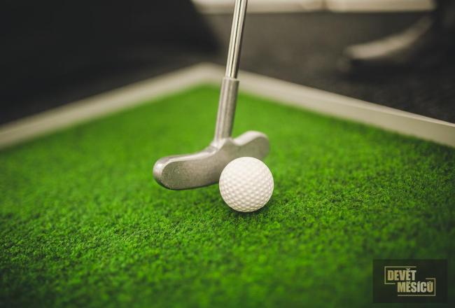 Mobilní minigolf