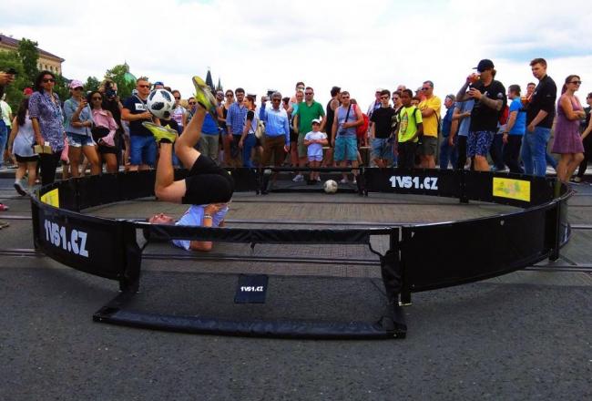 Freestyle vystoupení na Česko-německé slavnosti na Mánesově mostě.