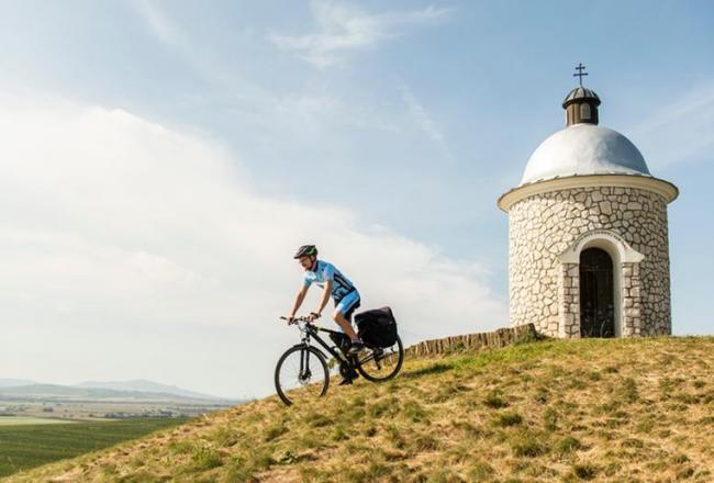 Krajem vína - Putování Malovaným krajem 2026