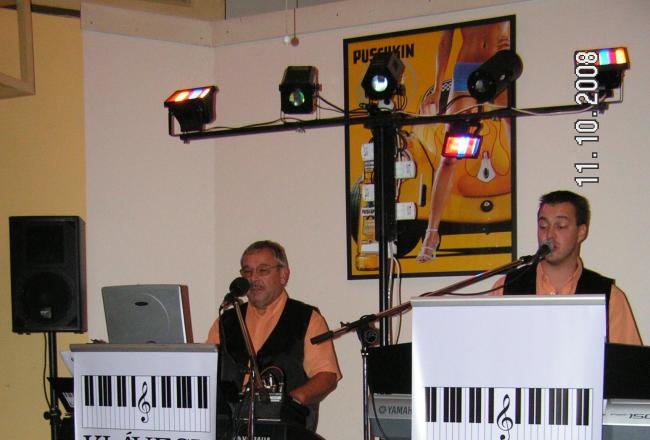 HUDBA KLÁVESY