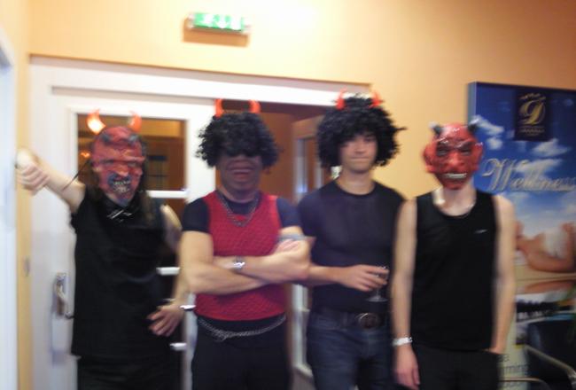 Christmas, devils 1