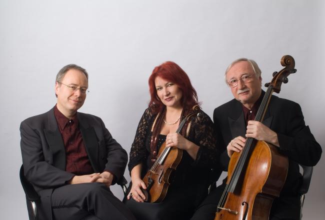 České trio, smoking