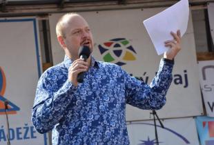 David v akci