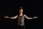 Crystal Ball Show- Kris Juggling